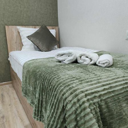Sun House Hotell Yeghegnadzor Exteriör bild