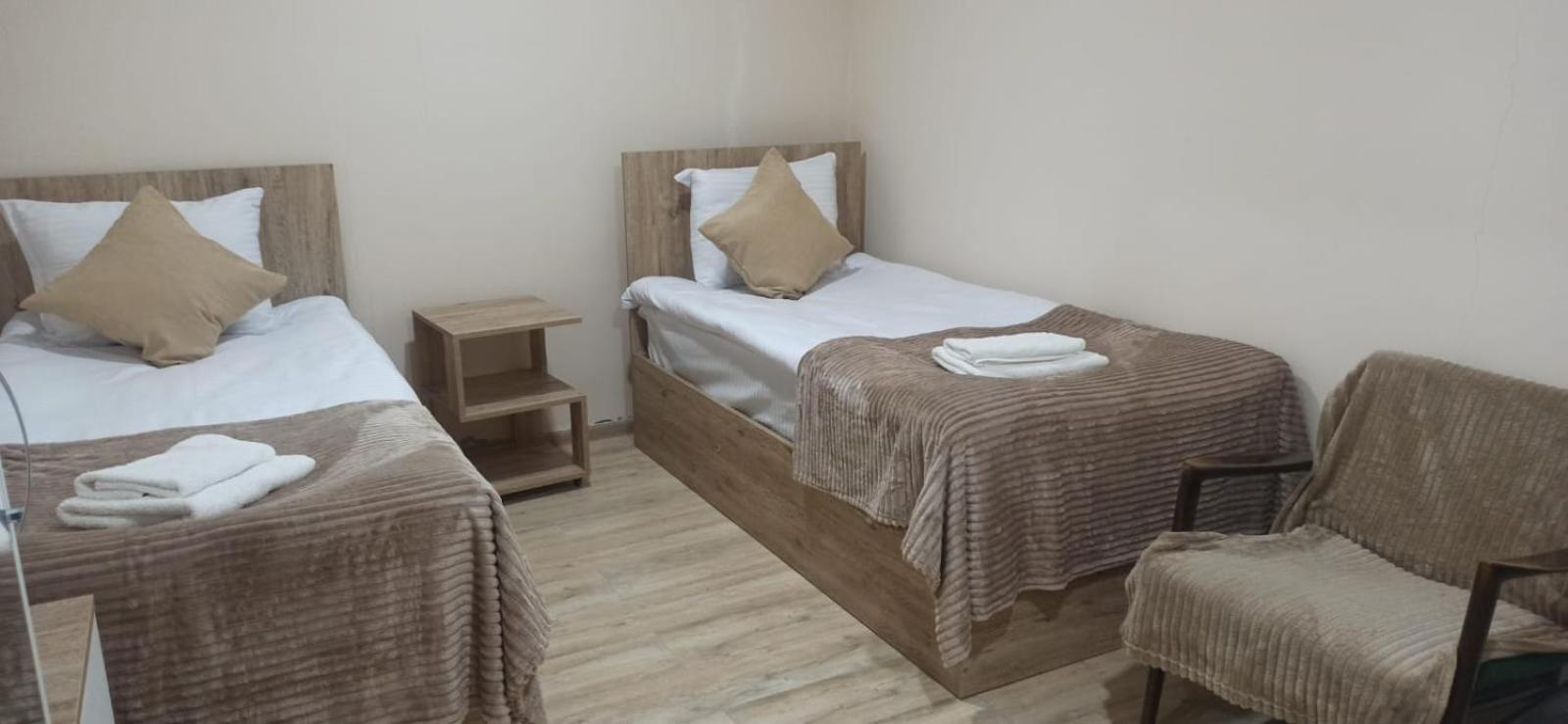 Sun House Hotell Yeghegnadzor Exteriör bild